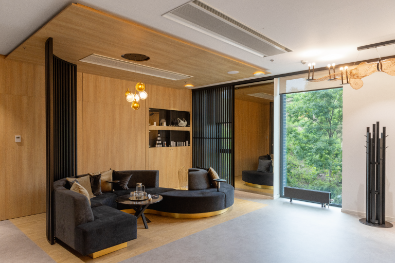 Renomé Clinic interior - modern medical facilities